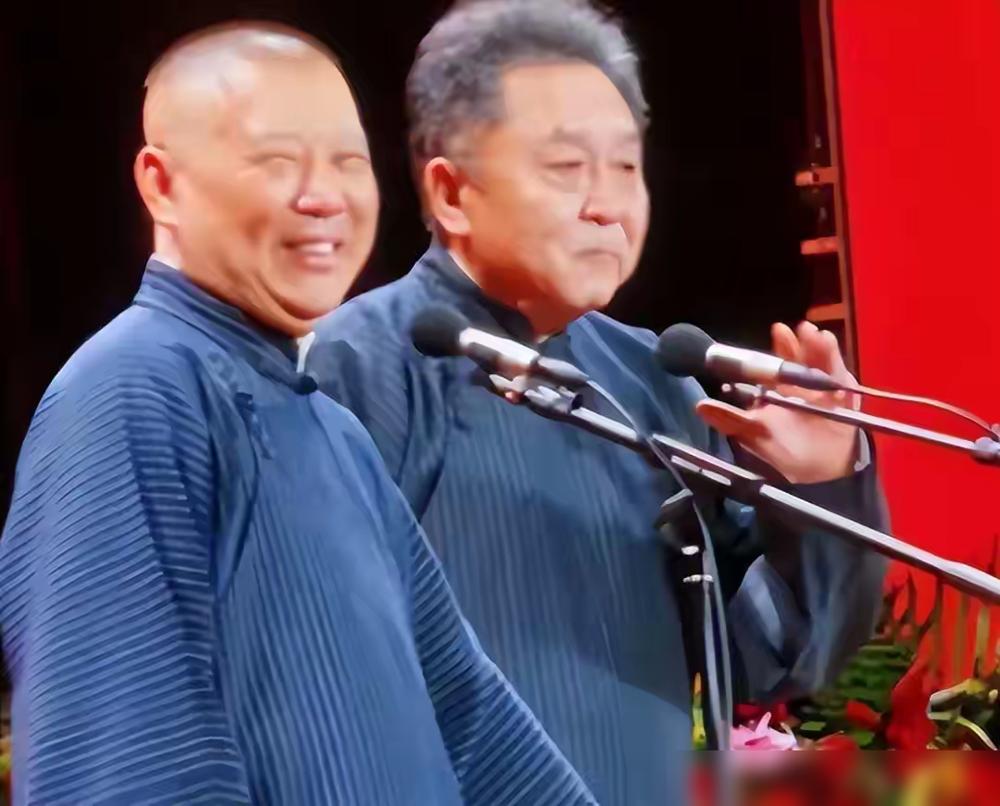 郭德纲台上三句话不离于谦他爸，台下观众直接撂挑子不看了。搁几十年前，这活儿侯