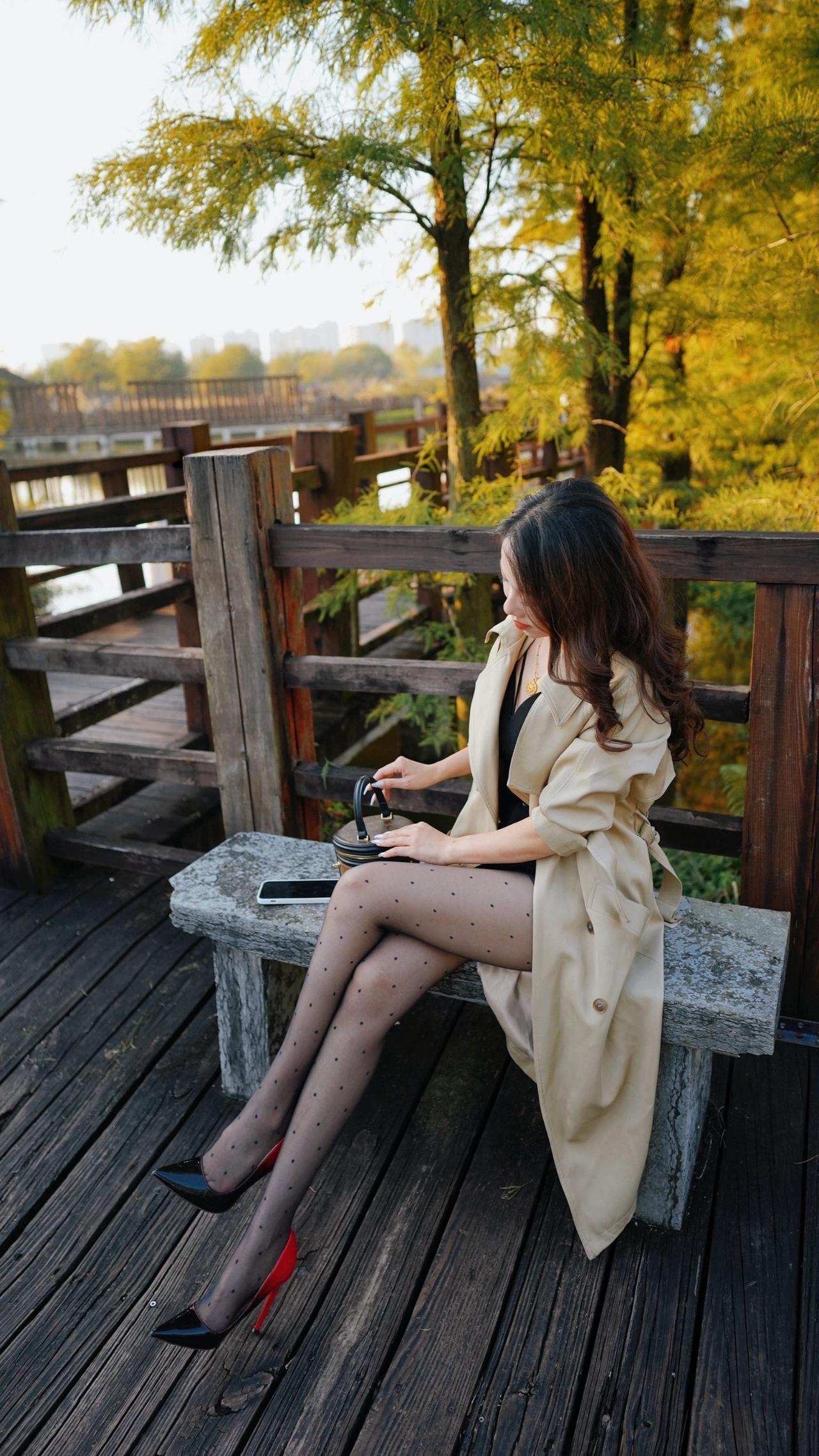 月亮的脸偷偷地在改变