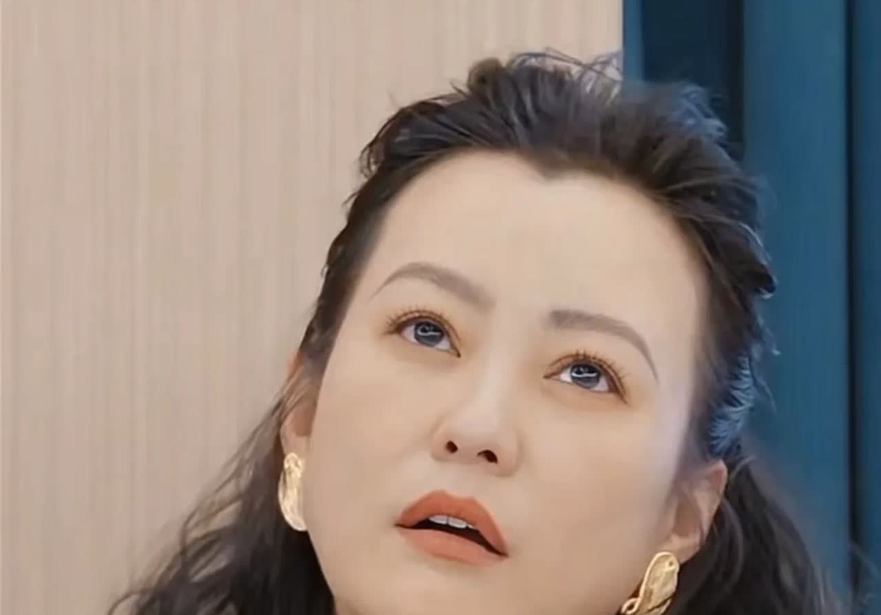 郝蕾啊郝蕾，你可真糊涂啊！瞎说什么大实话呢不就大家看不上哈玫克孜