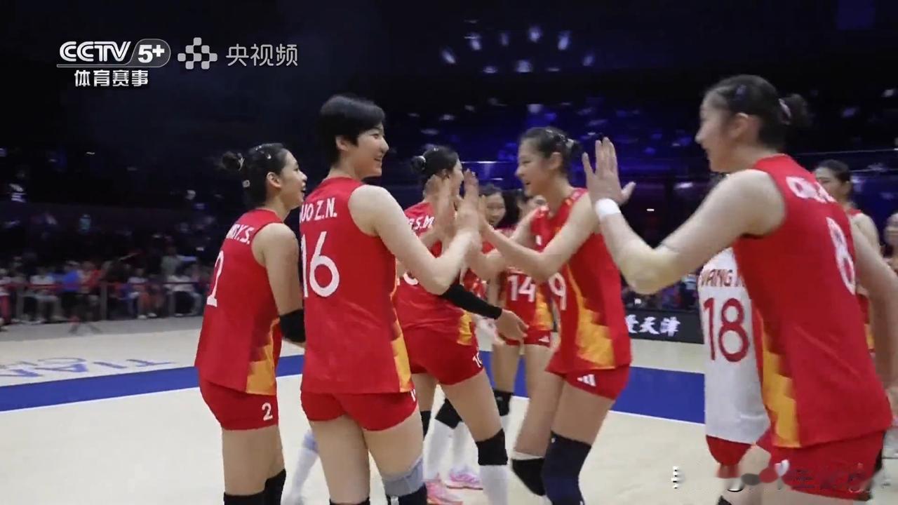 让我们看看，中国女排还能夺得奥运参赛资格吗？赵勇在接受记者采访时说，后面中国女