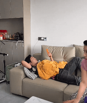 这媳妇追求自己爱的权利，合法合规![吐舌头眯眼睛笑]