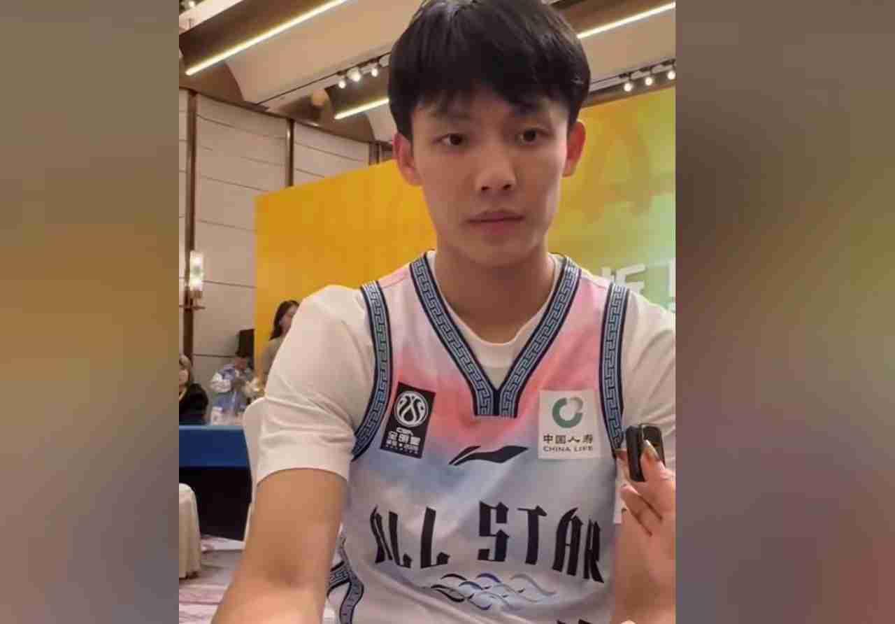 北控男篮近日又有大动作，盯上了广东队的后卫大将徐杰，开出足够诚意和诱人的条件，我