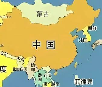 国际上出现了一个怪相，就是中国的邻国都希望中国能给自己修铁路，他们只有一个要求，