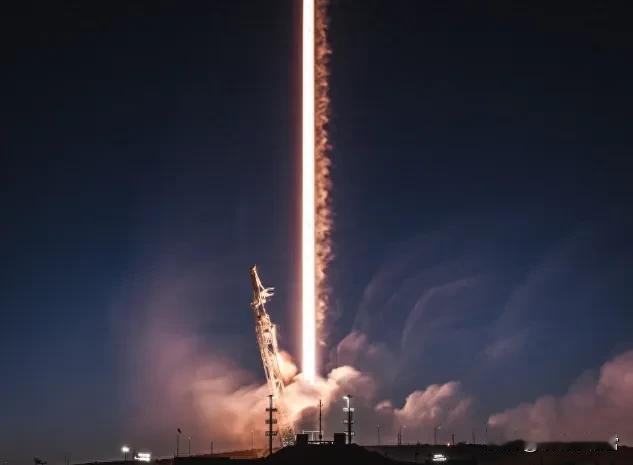 德国彻底掀桌子了！1月26日突然爆出大消息：最大军工巨头莱茵金属联手卫星大