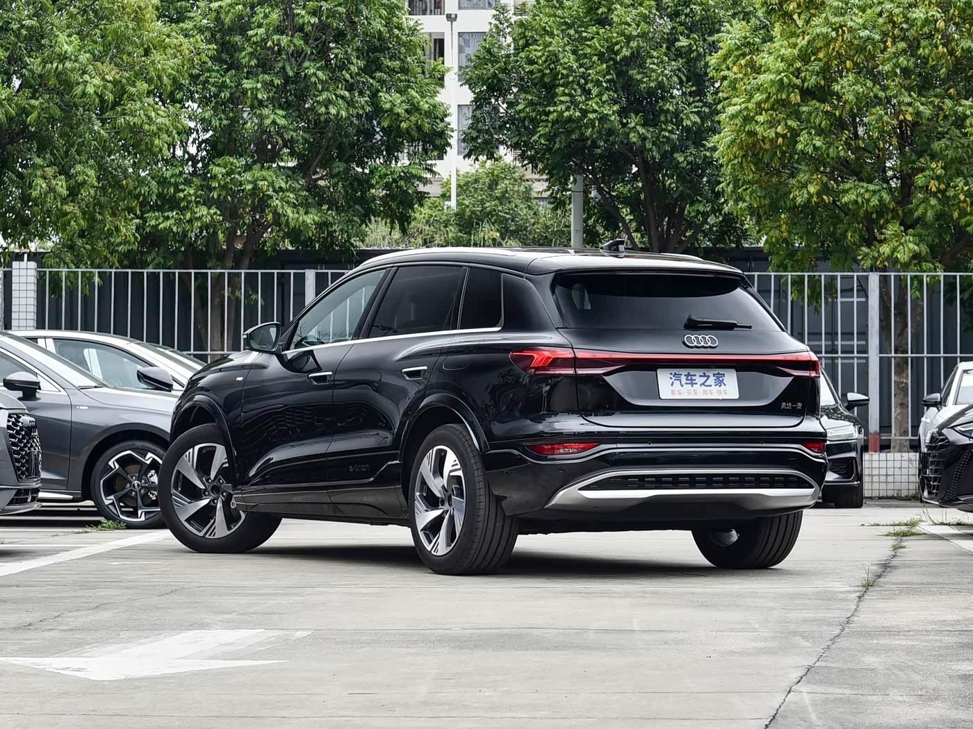新车奥迪Q6Letron完成版今晚发布，完成版是我起的名字，因为之前是半成品