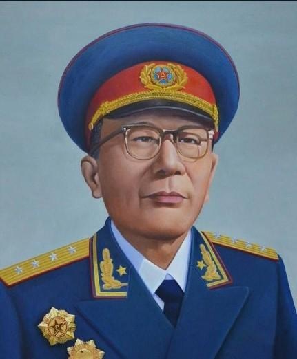 1943年抢救运动，曾希圣妻子被指为特务，黄克诚如何甄别冤案？1943年，