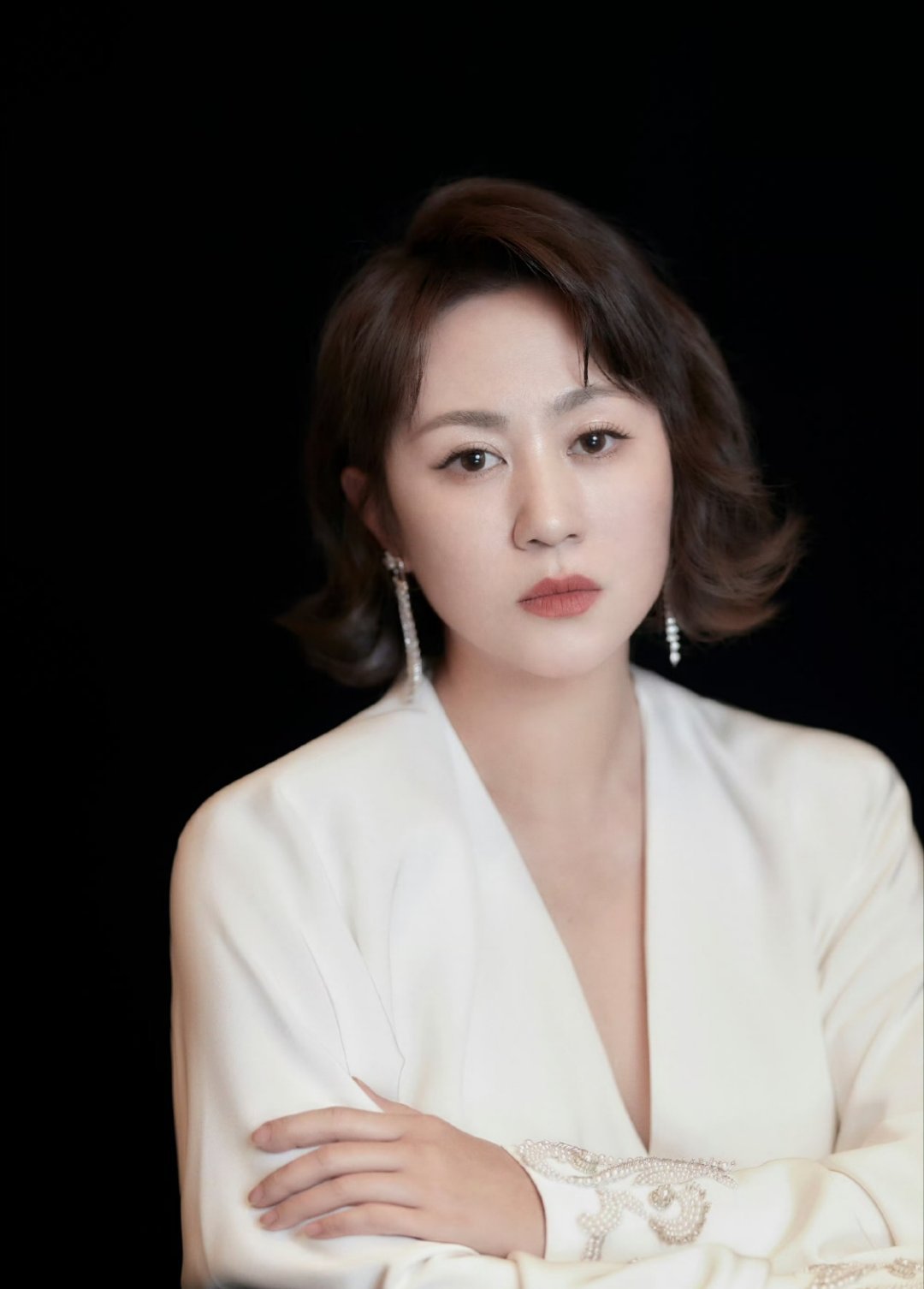 马丽主理人级别的东北甜妹终于有人把“甜”和“虎”结合得这么完美了。不是那种娇滴滴