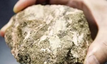 自从中国掌握住稀土命脉后，一个奇怪现象就此产生：越来越多的国家发现大量的稀土矿，