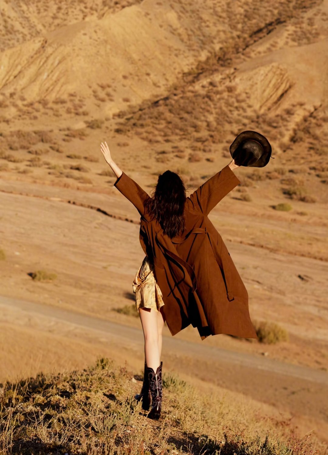 李沁的一组时尚大片～