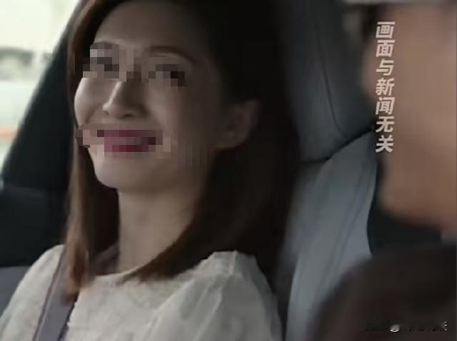 广西，男子恋上女老板，同居后每天都如胶似漆，连工作都要腻在一起。原来，女老板喊男