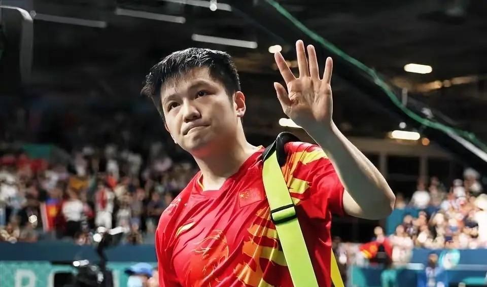 不能为了黑樊振东、而暴露出自己的无知！樊振东去德甲打球，一些黑粉说国乒培养了你