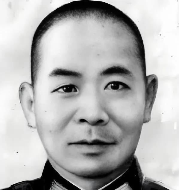 1950年6月10日清晨，吴石将军临刑前提了一个特殊要求，拨打两个电话，一个挂断