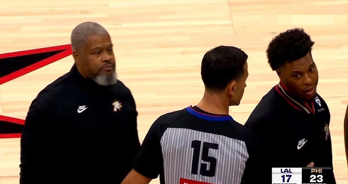 放弃刷数据，才是他年薪三千万的真正原因。当马克西指着裁判鼻子要爆发时，洛瑞一把