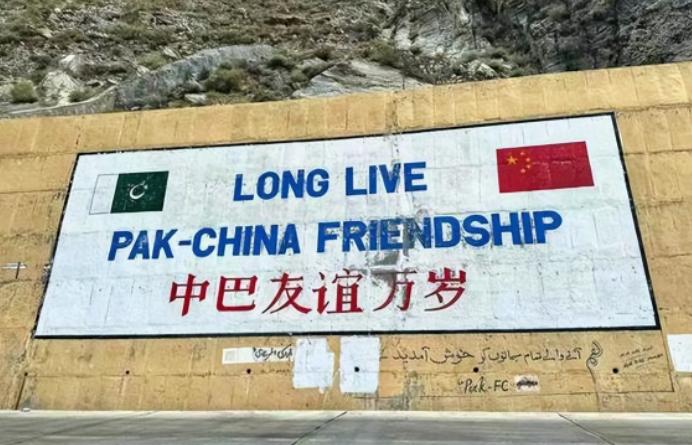 很多人都想错了！比越南更值得中国警惕的邻国，居然是巴基斯坦？两大隐患藏得极深，每