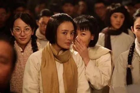 1897年，苏雪林出生在安徽省太平县的一个旧式家庭里。一百零二年后，她在