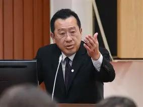简直荒谬至极！据台媒消息，“台军头子”顾立雄12日公开叫嚣，指责中国大陆从10月
