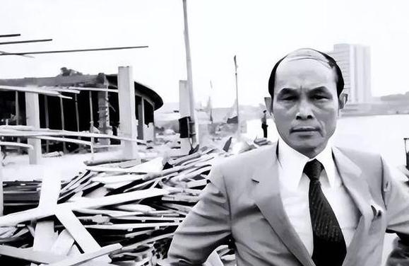 1982年，国家要在白天鹅宾馆楼顶架高射炮，霍英东急的专程找廖承志出面帮忙，叶帅
