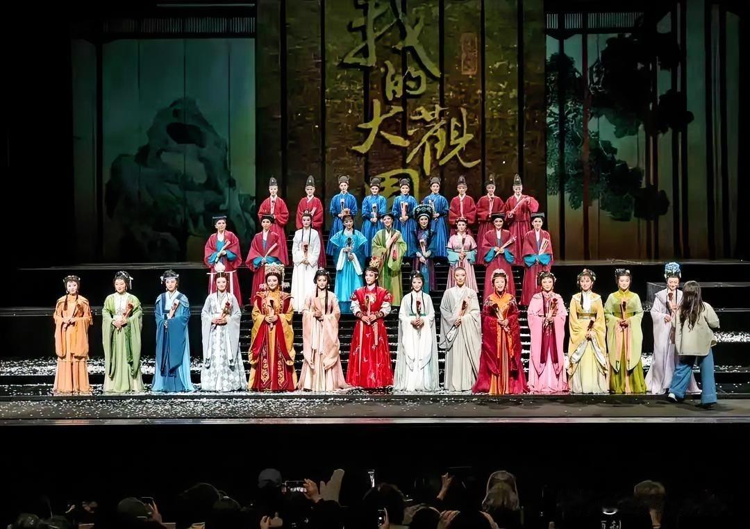 陈丽君台湾演出人气爆棚，2月26日，台湾省桃园市，浙江小百花越剧团陈丽君，越剧《