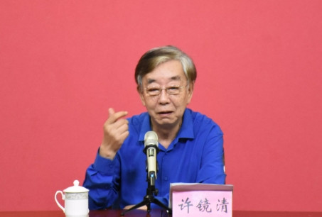 当年，蒋大为凭借《敢问路在何方》大火，年收入7000w，却没有给作曲家许镜清任何