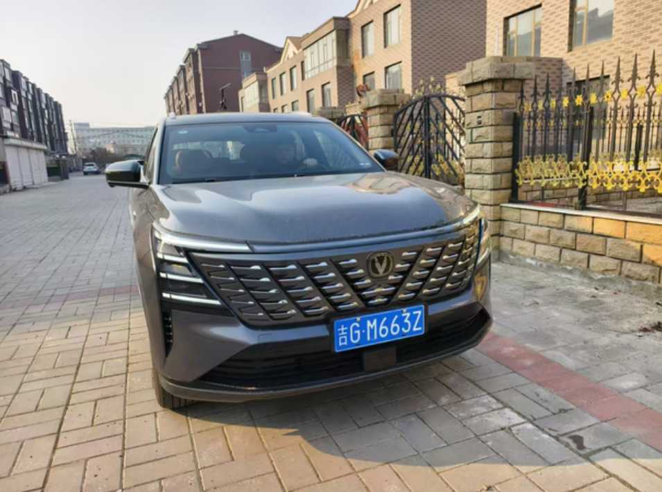 我的提车日记，选择第四代75P改善生活，买车选择了第四代CS75PLUS选的