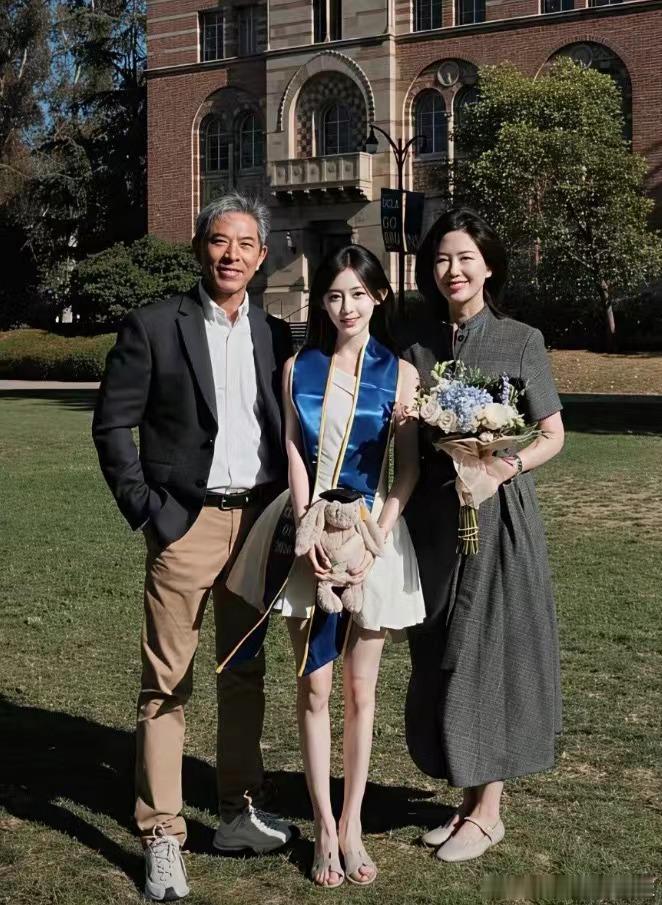什么样的家庭和父母，才能托举出如此优秀的女孩？