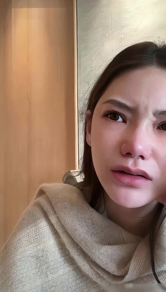 好后妈人设崩了？马筱梅一句“孩子姓汪不姓马”，直接把汪小菲家炸了。你以为她还