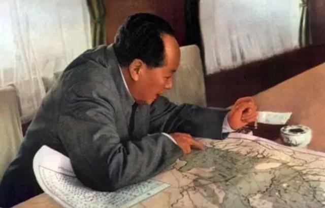 毛主席晚年不止一次地复盘，认为自己在新中国成立后犯下的“最大历史错误”，就是没有