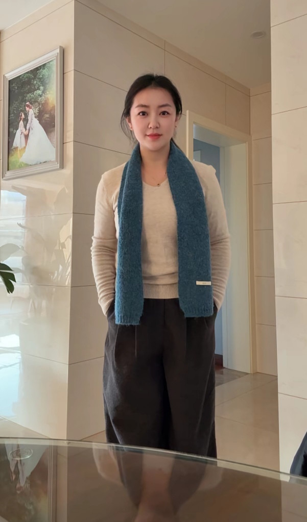 早上好，昨天晚上睡的太晚了，刚起床