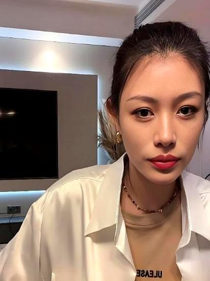 葛荟婕这姐是真的一点面子都不给汪峰留啊，新瓜又来了！刚消停没多久，她又公开喊