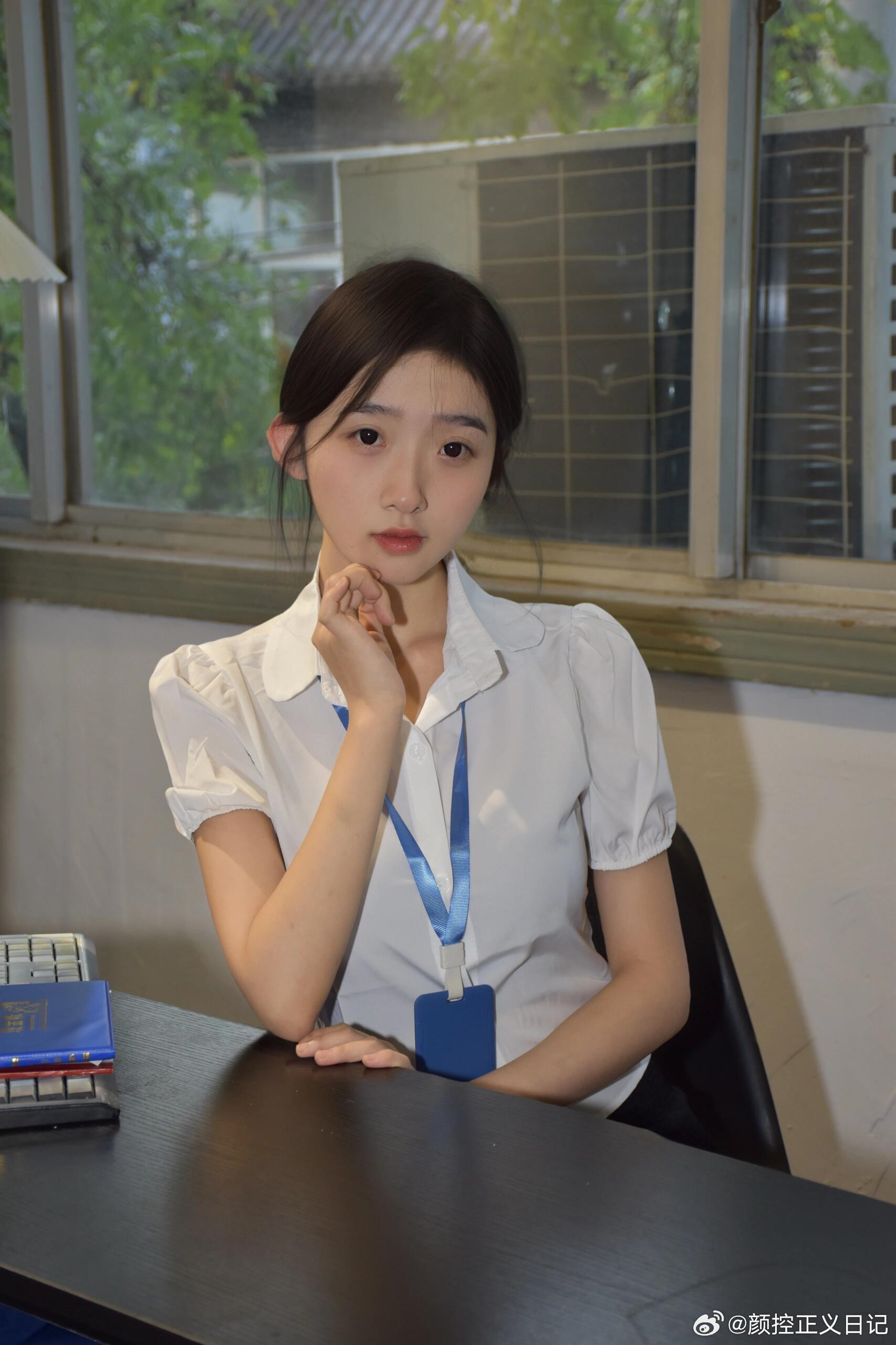 jk私影jk小职员美女绘梦长廊