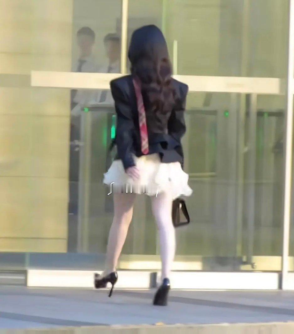 鞠婧祎到底长什么样。​​​