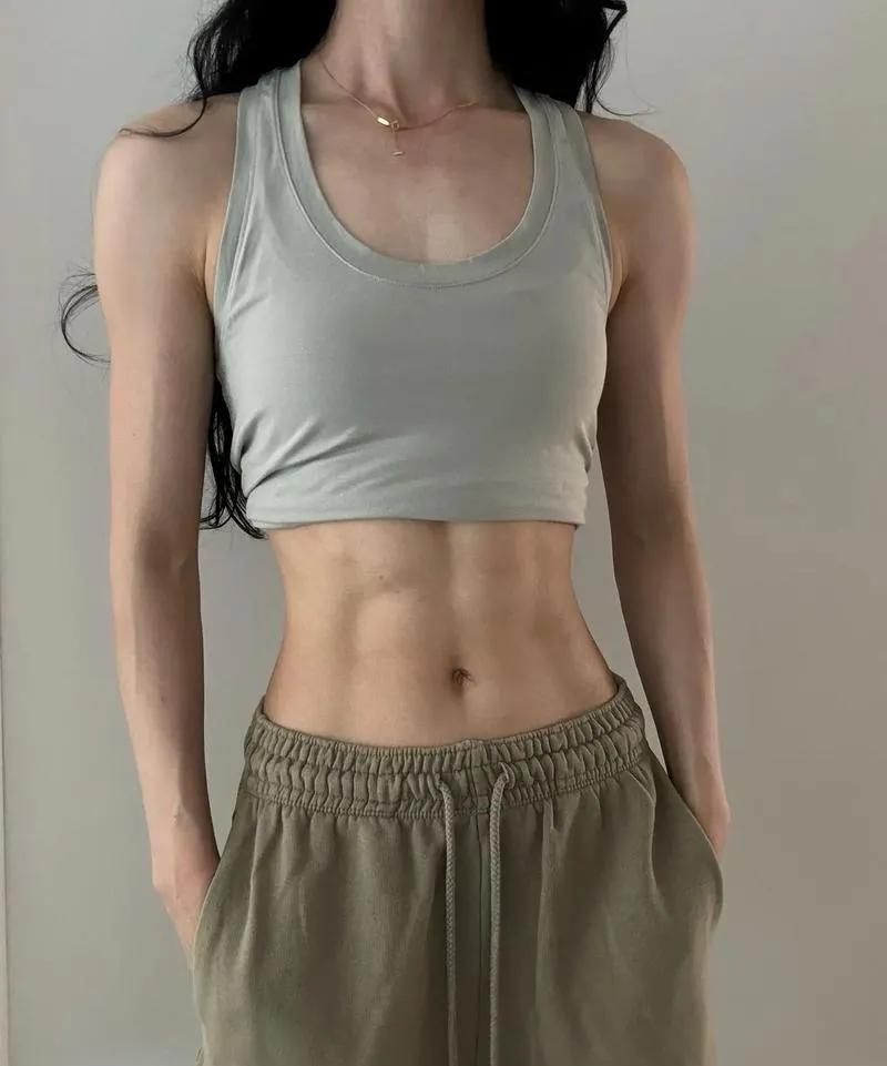 #如何减肚子的肉#营养均衡，适当锻炼现在减肥已经走入误区，认为不摄入肉食，就
