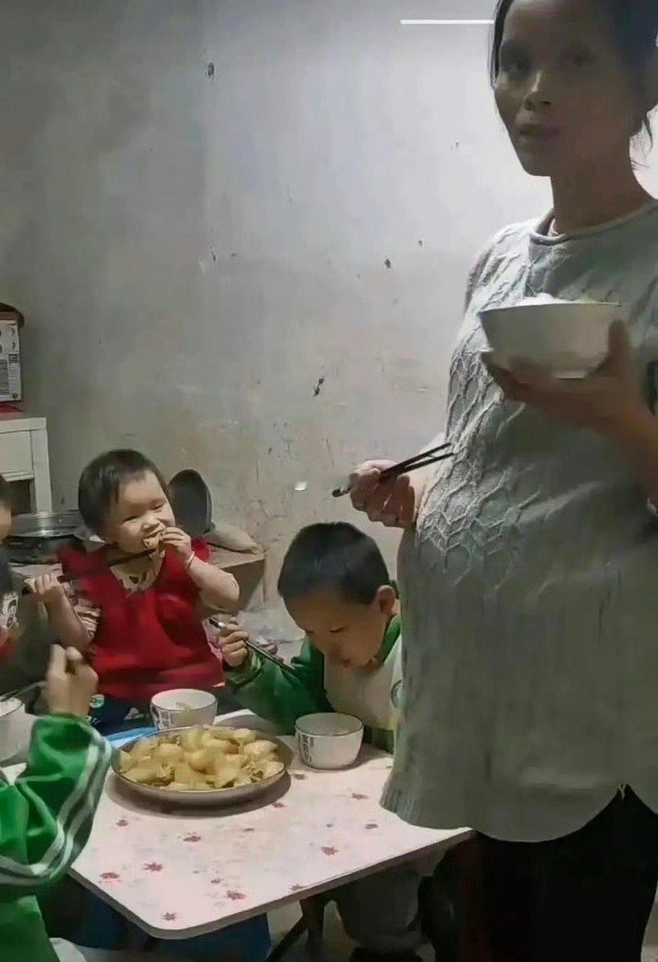 六个人只吃一个菜为什么还要生呢？
