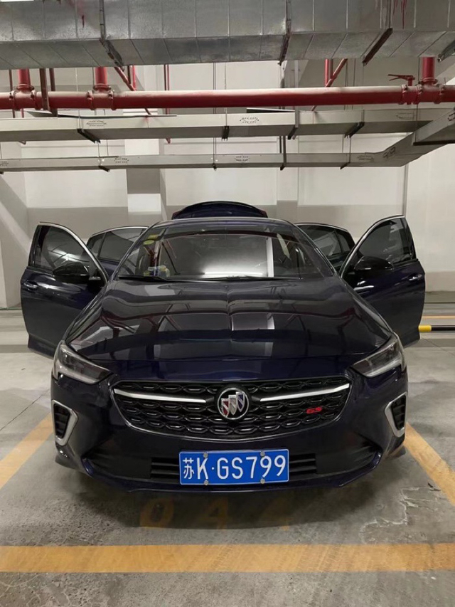 个人浅谈君威鸡肋呃配置1.自动启停，上车之后第一件事就要关掉自动启停，这应该也