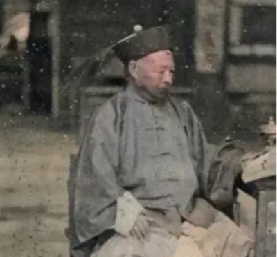 1875年，李鸿章说：新疆那不毛之地，不要就不要了！左宗棠大怒：166万平方公里