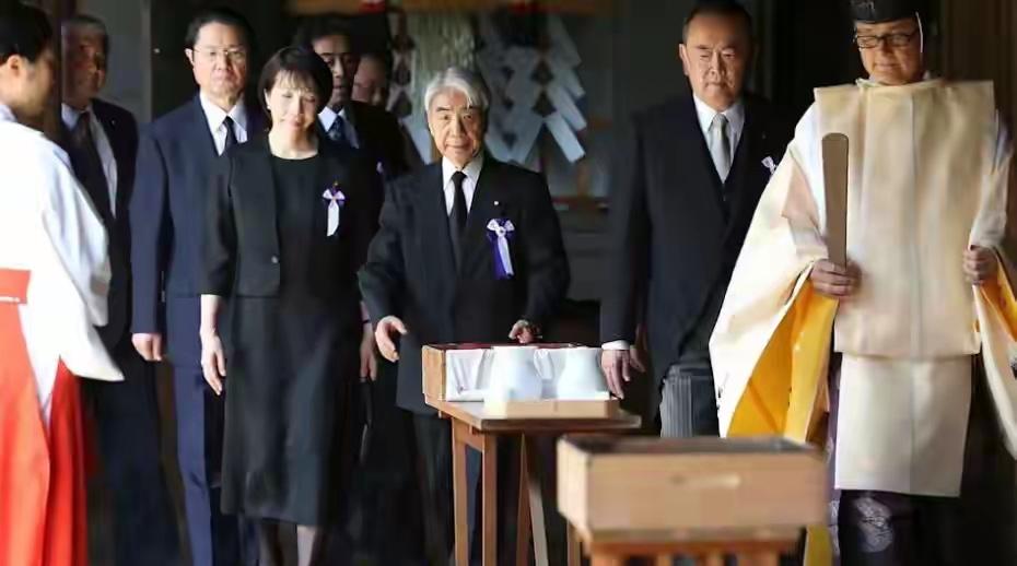 行动已开始，日本包机降落台岛，机上人身份特殊，中方删掉2个字日本包机无视警告