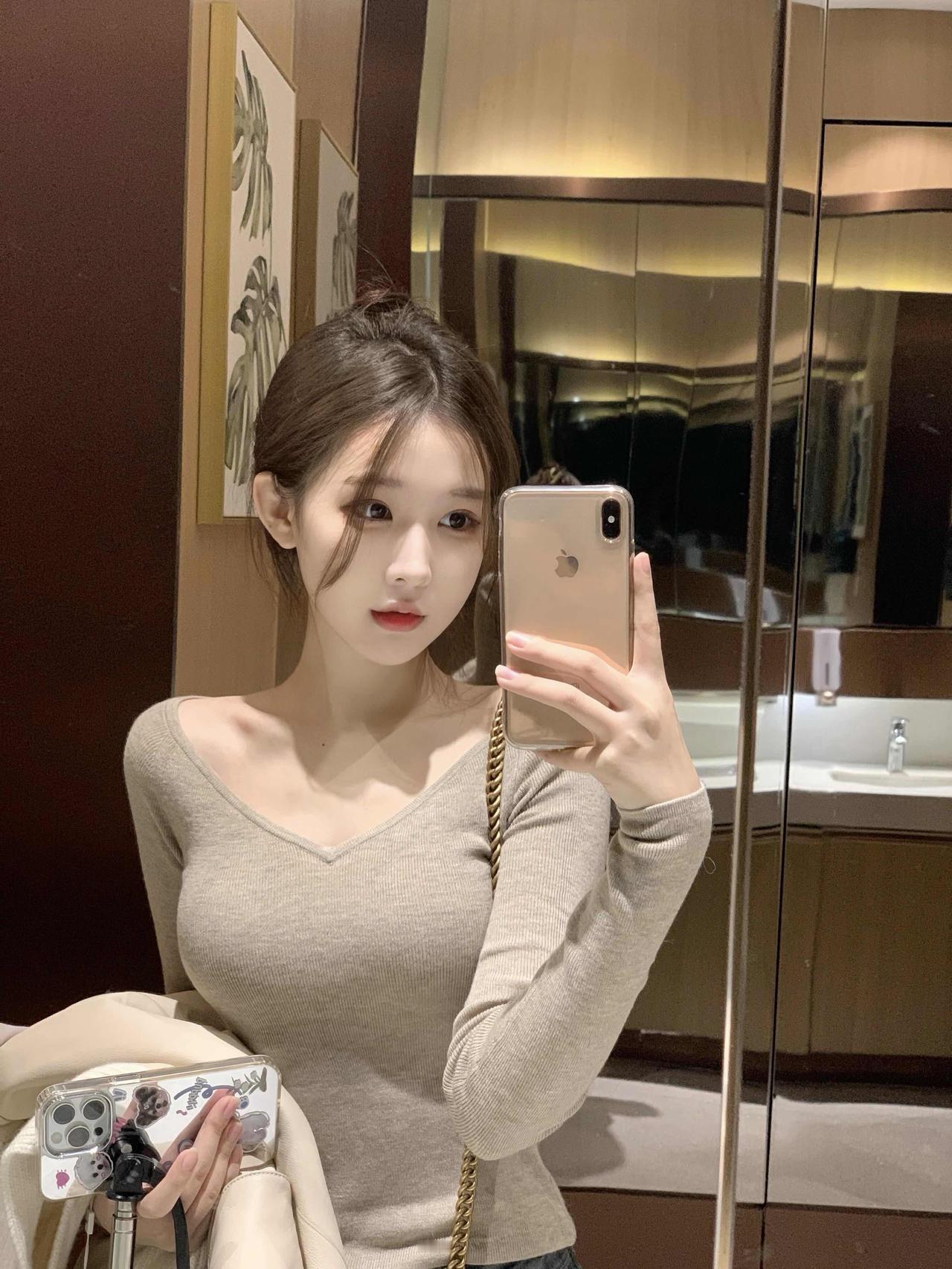 分享一下你的穿搭追求平静是一种比追求幸福更合理的野心