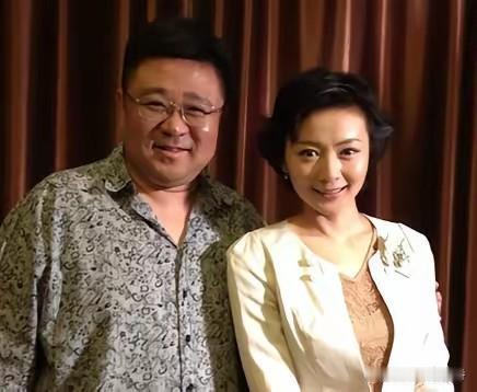 演员梁冠华说，1986年，北京人艺的楼道，那天我正下楼，拐角处唐烨急匆匆冲出来，
