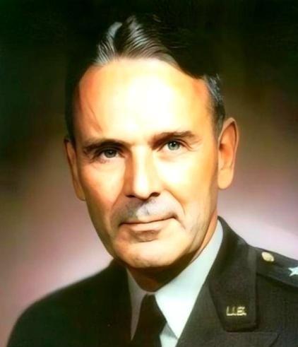 李奇微晚年说了句大实话，听得人头皮发麻。他说朝鲜那场仗没有赢家，但却硬生生杀出来