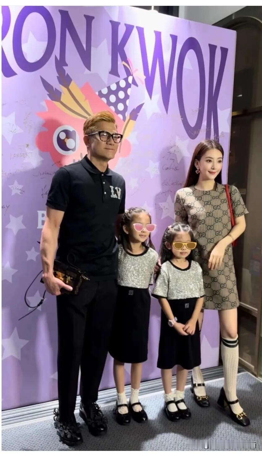 方媛果然是懂生活的，不仅会保养，把自己的身材皮肤保养的好，也很会给孩子打扮，这样