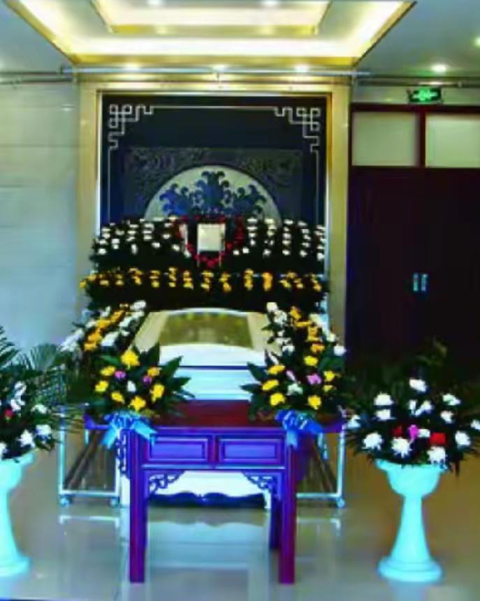 32岁年薪60万程序员，败给一场失恋，一场葬礼看尽人间无常今天去参加闺蜜儿子