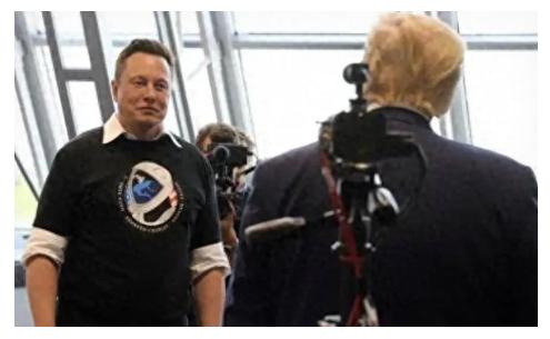 科技巨头埃隆·马斯克直接将矛头对准民主党，声称如果这个党派继续执政，美国将会“完