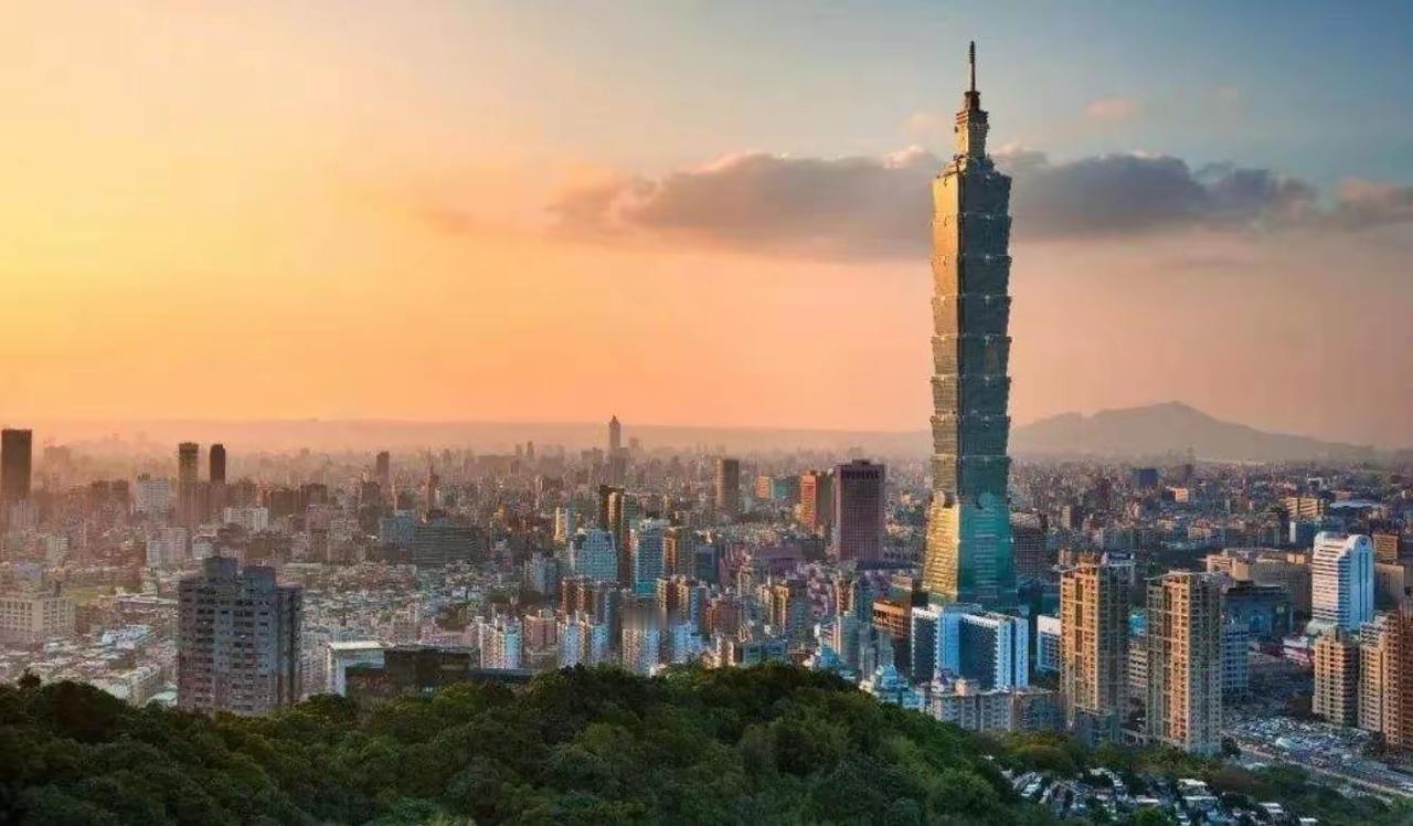《岛内舆论风向剧变！台媒高调聚焦和统两岸统一大势已成定局》2026年6