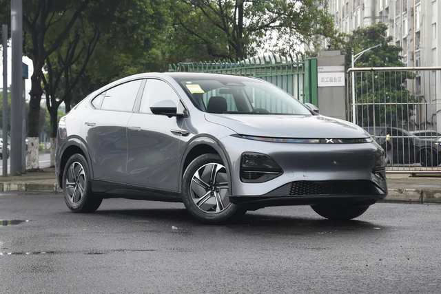 小鹏G6和比亚迪海狮07怎么选目前在比较比亚迪海狮O7EV长续航版610km