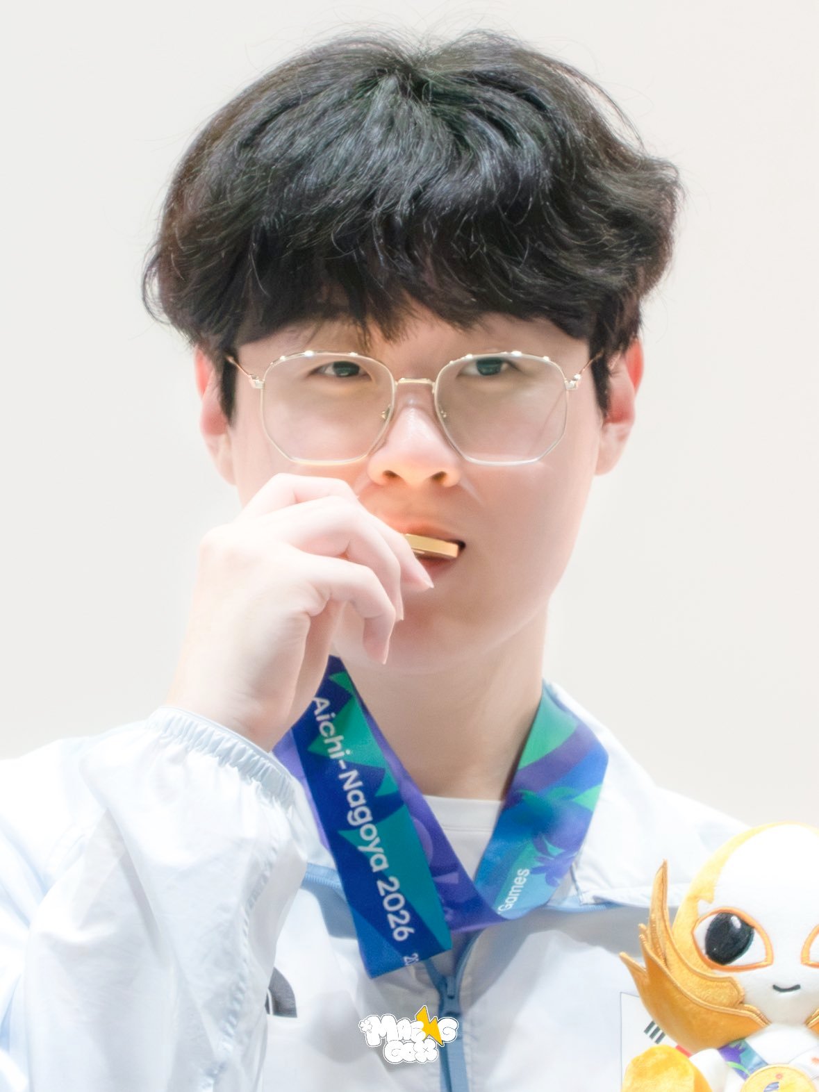 22岁履历单开一页🏆🏆2次世界冠军（FMVP2023）🏅🏅2次亚运