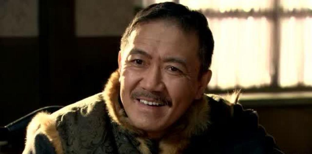 [鼓掌]2008年，张新建拍《闯关东》，他拿着200万请陈道明演朱开山，被直接