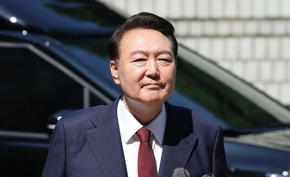 尹锡悦拒绝特检第二次监查！韩国自媒体认为第一次监查太过猛，尹锡悦怕当场被逮捕！开