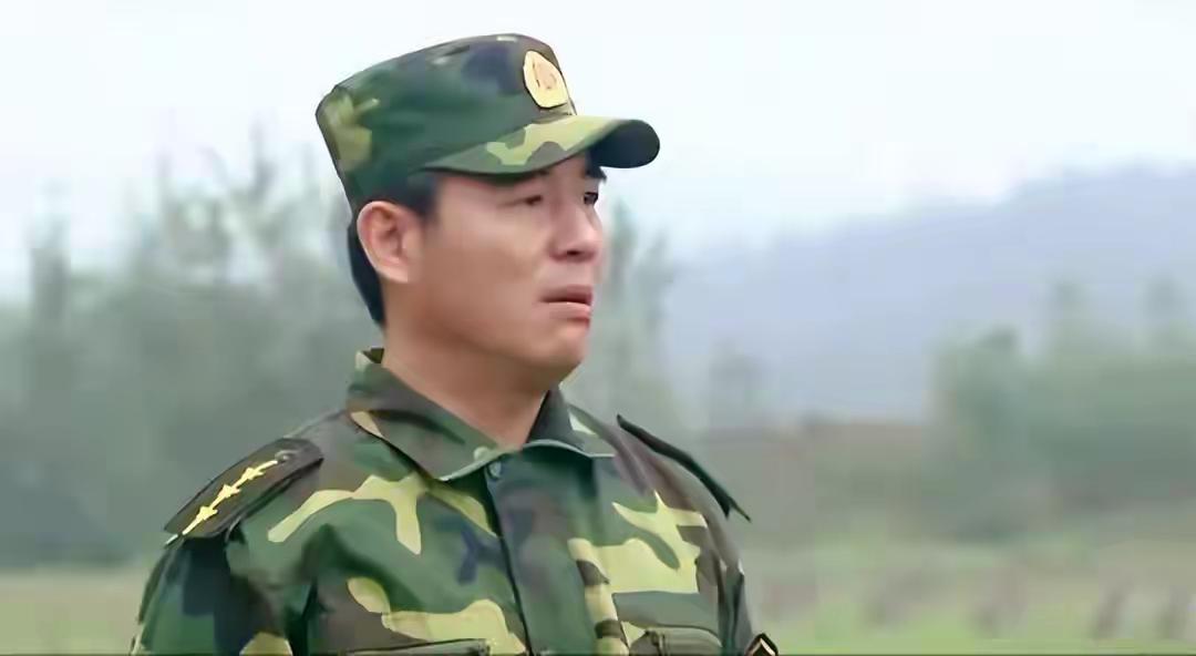 59岁老戏骨周惠林，凭借《我是特种兵》“苗连”深入人心，是妥妥的军旅硬汉专业户。