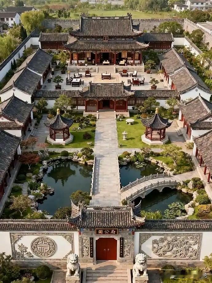 老祖宗的建筑审美太高级了，亭台楼阁中正平和，一看就能深深吸引我，要是能有这样一个