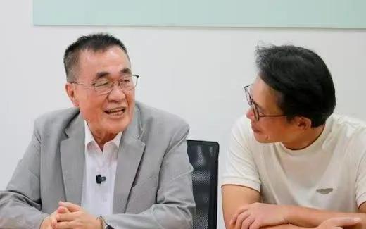黄国昌直指徐欣莹后，强调不会因徐出尔反尔而改变他的承诺，并提及李四川一事！连日
